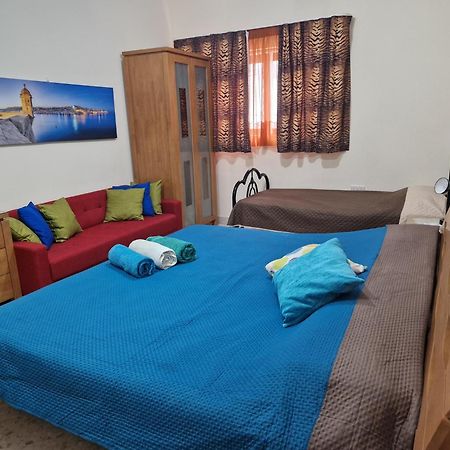 Saracini'S Homestay Attard Exterior foto