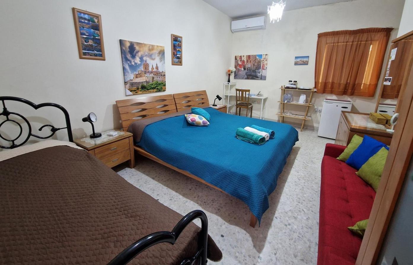Saracini'S Homestay Attard Exterior foto